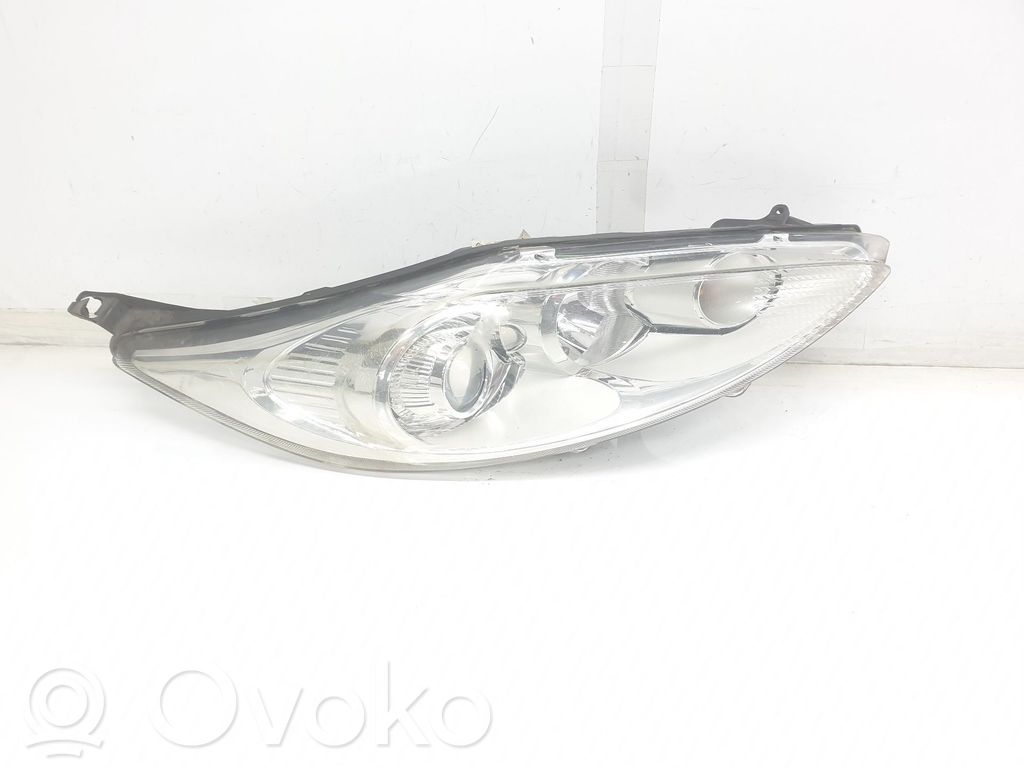 Ford Fiesta Headlight/headlamp 