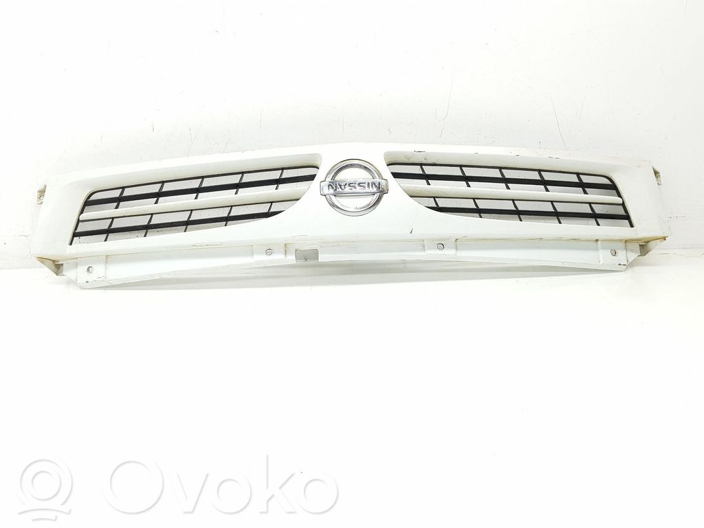 Nissan Interstar Etusäleikkö 