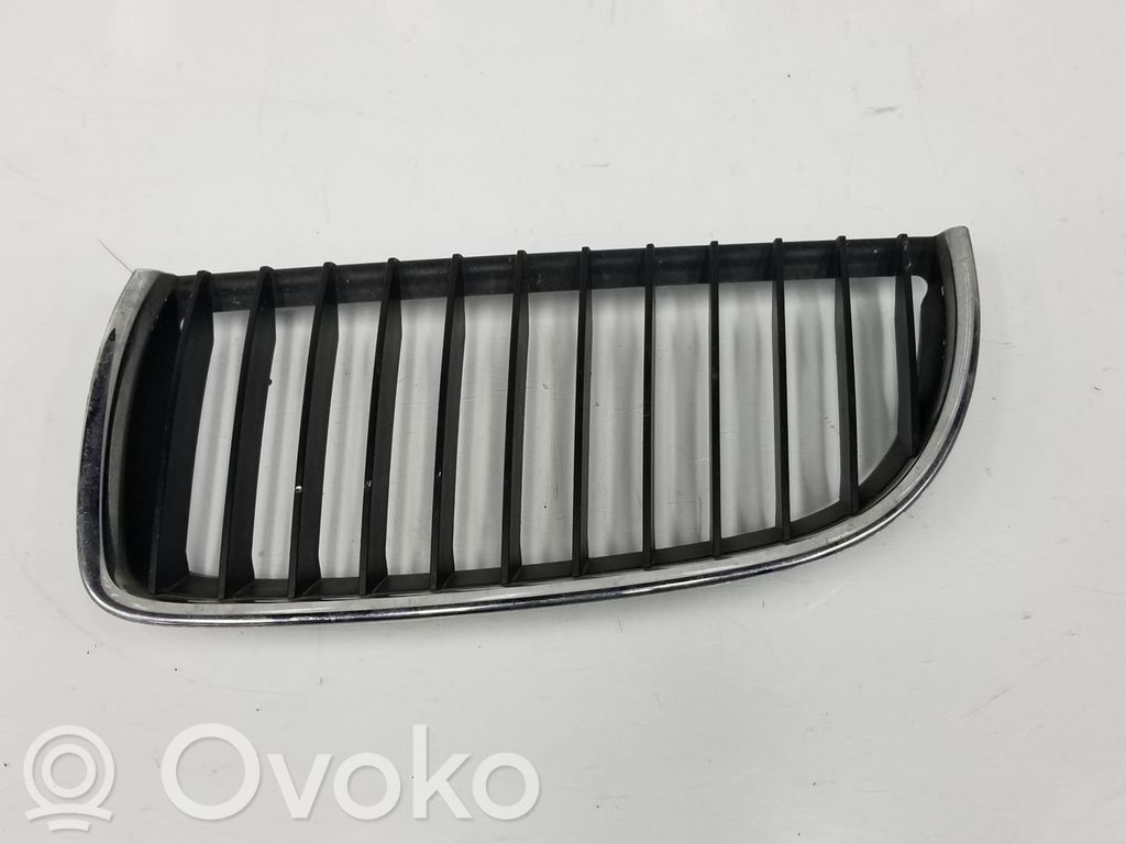 Etusäleikkö   51137120009,51137120009