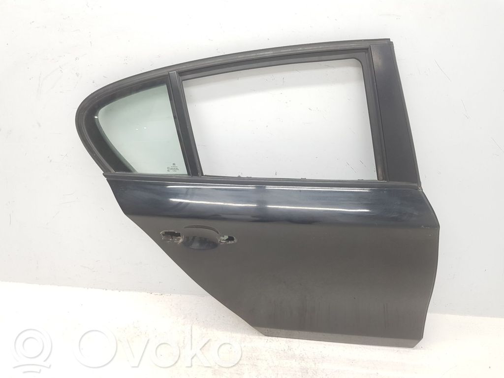 Takaovi   41525A2A384,5A2A384