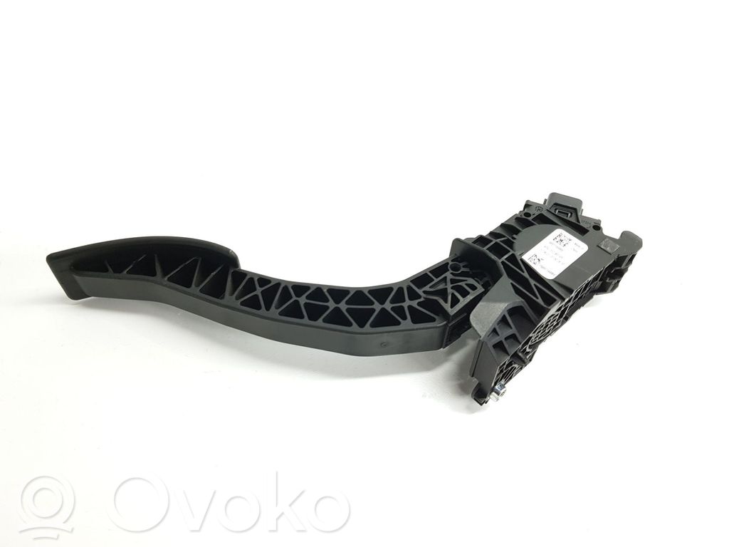 Lynk & co 01 Kaasupolkimen asentoanturi 