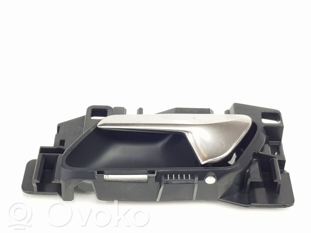 Opel Astra L Maniglia interna per portiera anteriore 