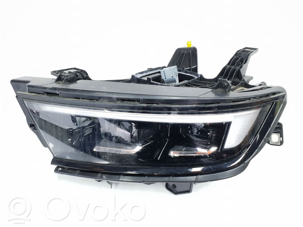 Opel Astra L Faro/fanale 