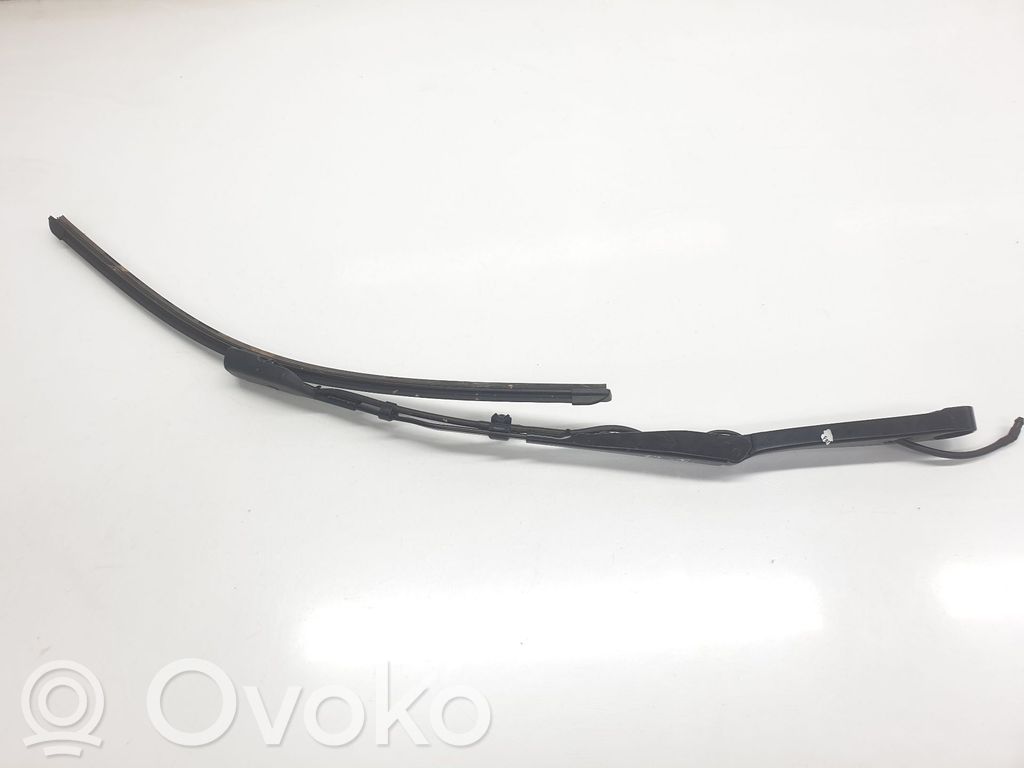Opel Astra L Braccio della spazzola tergicristallo anteriore 