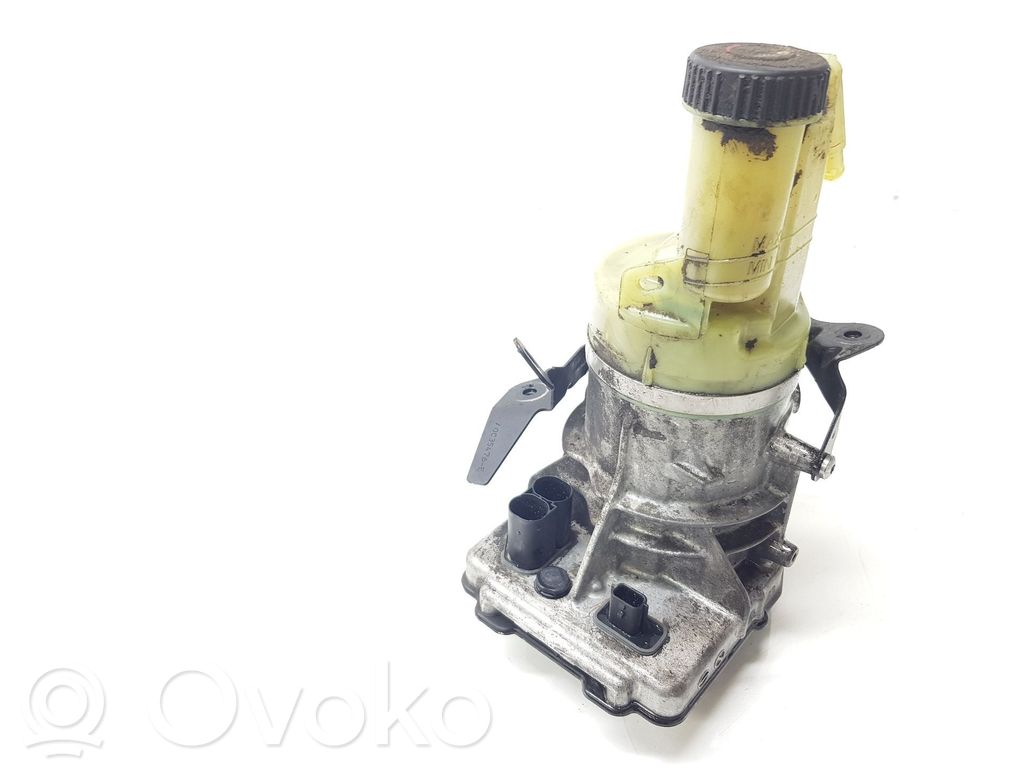 Renault Master III Ohjaustehostimen pumppu 