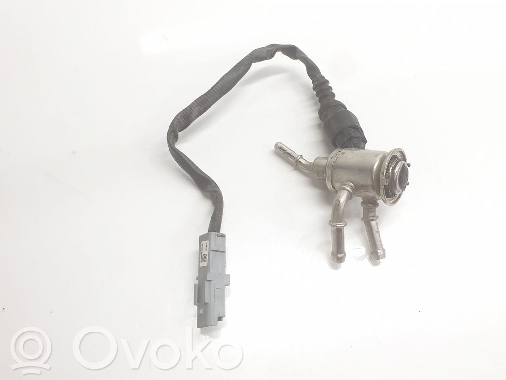 Renault Trafic III (X82) Inyector de combustible 