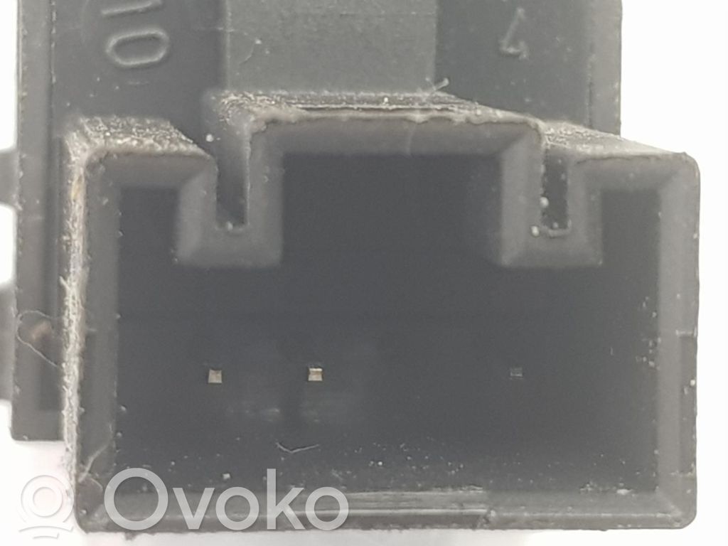 Volkswagen PASSAT B6 Interruttore di controllo dell’alzacristalli elettrico 