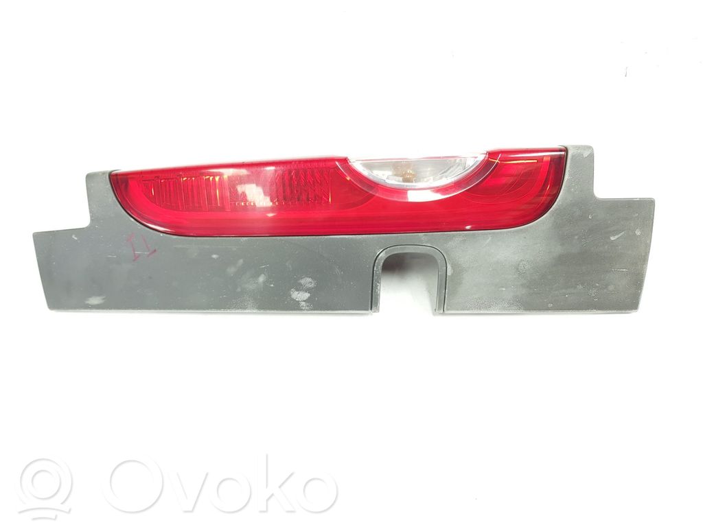 Luz trasera/de freno   8200415250,8200415250