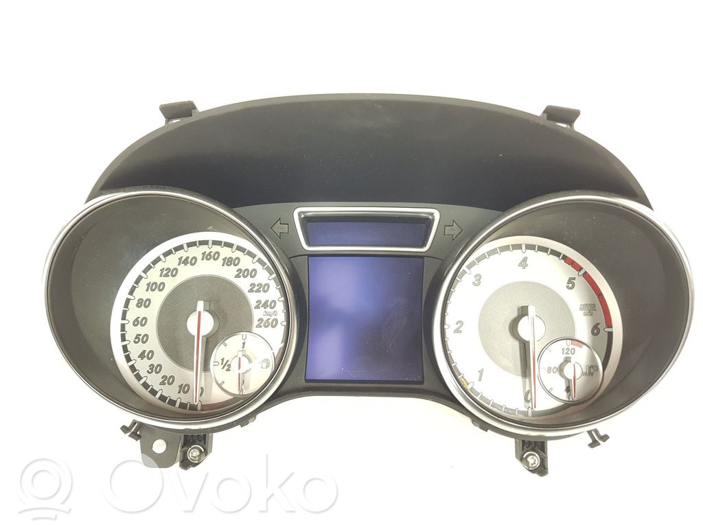 Mercedes-Benz CLA C117 X117 W117 Tachimetro (quadro strumenti) 