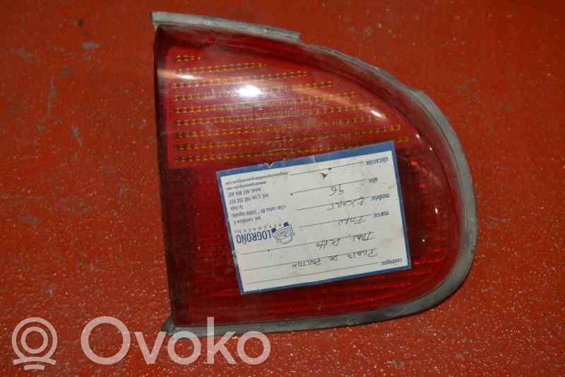 Ford Escort Lampy tylnej klapy bagażnika 