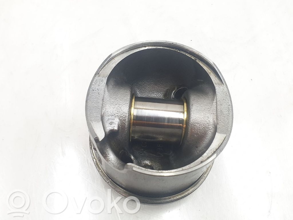Pistón   038107065DC,038107065DC
