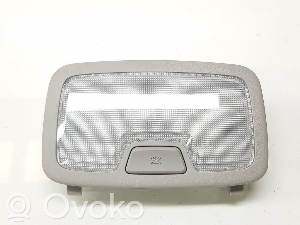KIA Ceed Etuistuimen valo 