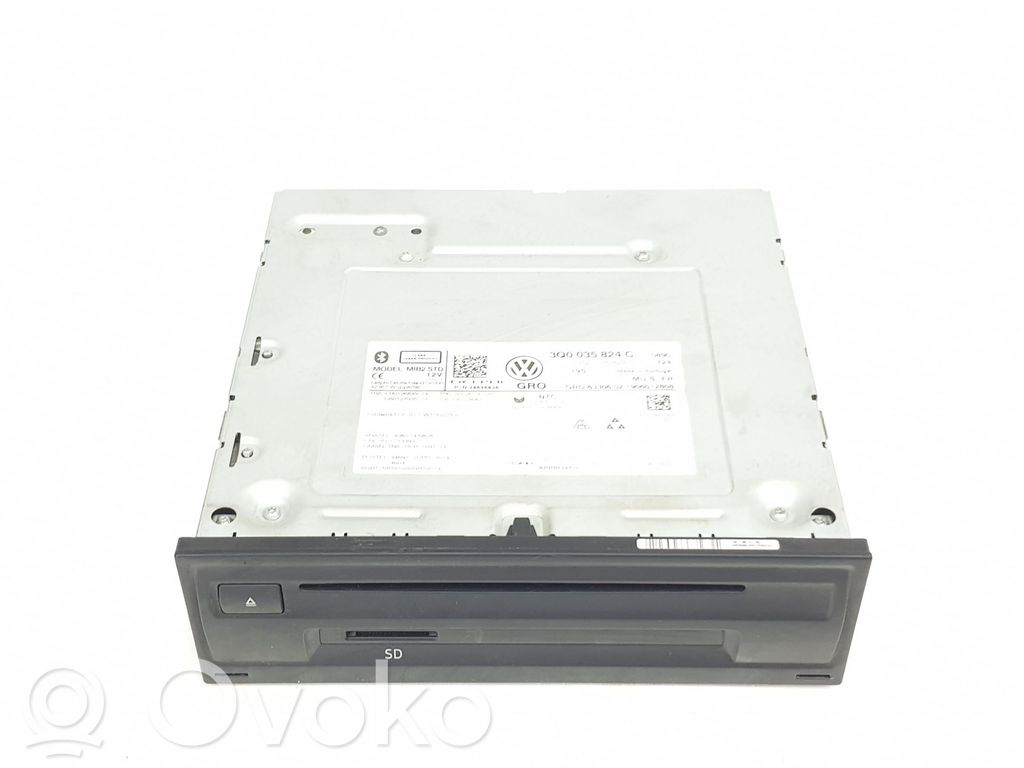 Volkswagen Golf VII Panel / Radioodtwarzacz CD/DVD/GPS