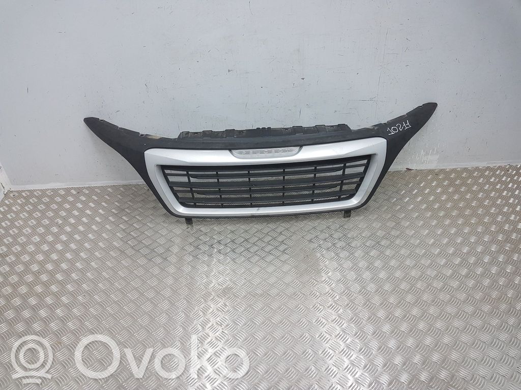 Peugeot Boxer Grilă față