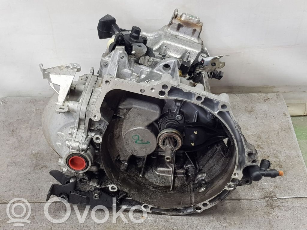 Boîte de vitesses manuelle à 5 vitesses   20MB46,9808323680