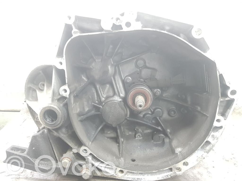 Peugeot 3008 I Cutie viteze manuală cu 5 trepte 