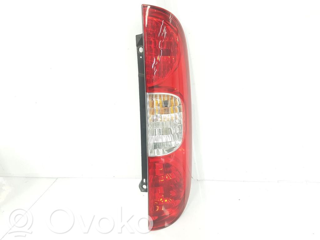 Fiat Doblo Luci posteriori 