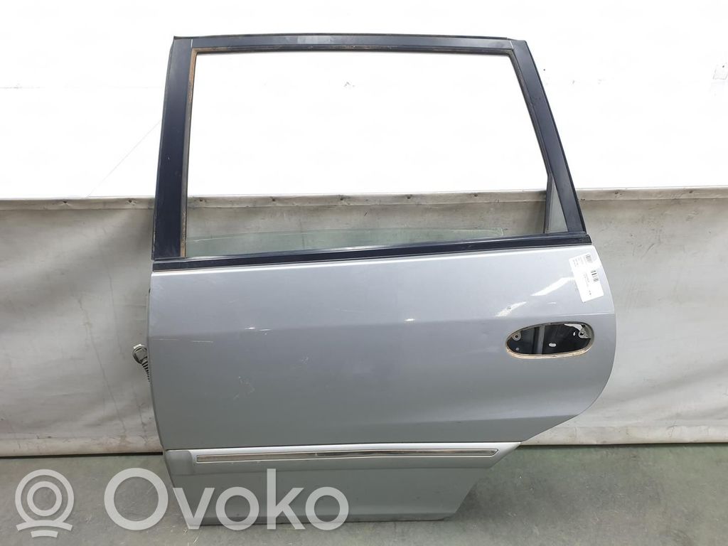 KIA Carens I Porte arrière