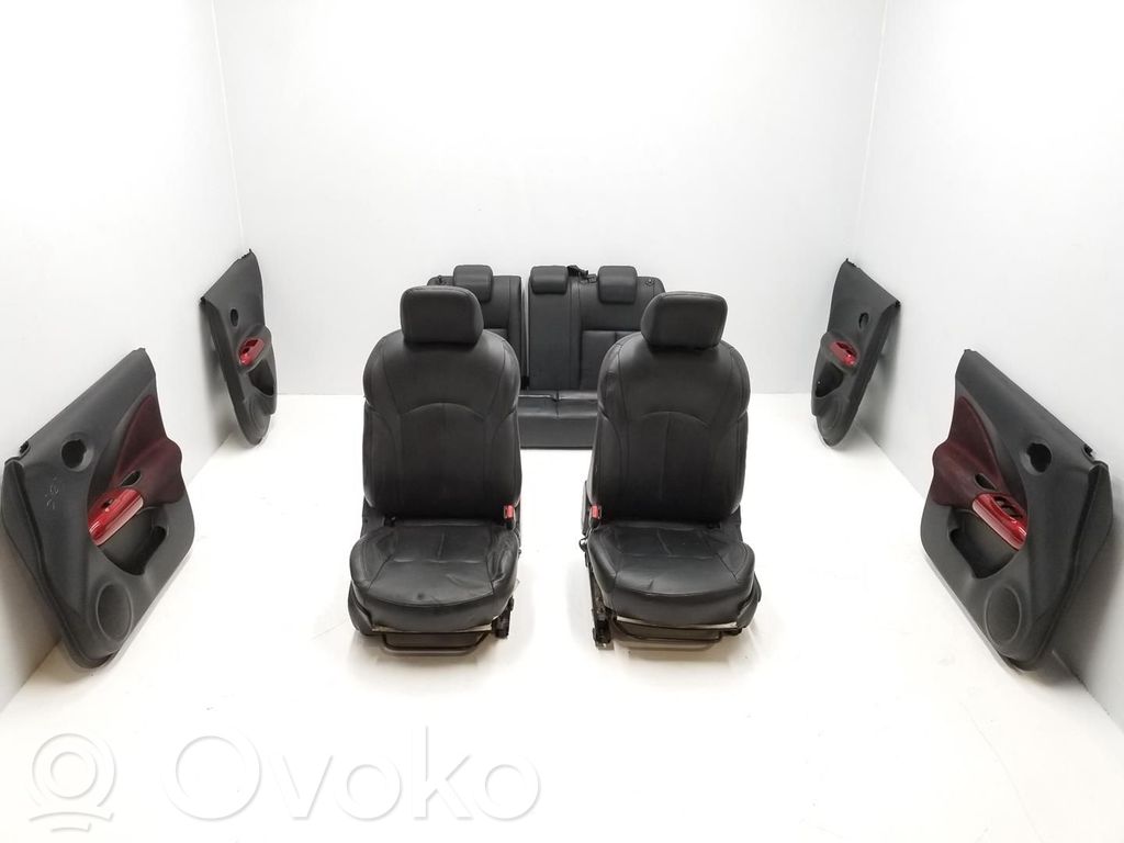 Nissan Juke I F15 Istuinsarja 