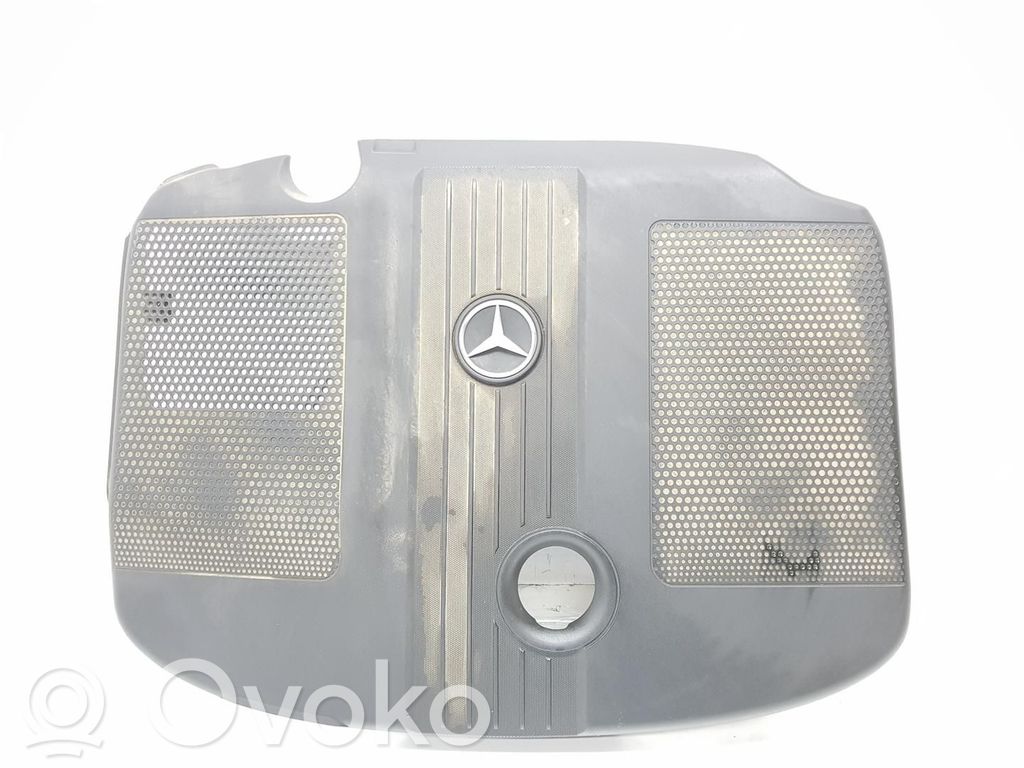Mercedes-Benz C W204 Capac protecție motor
