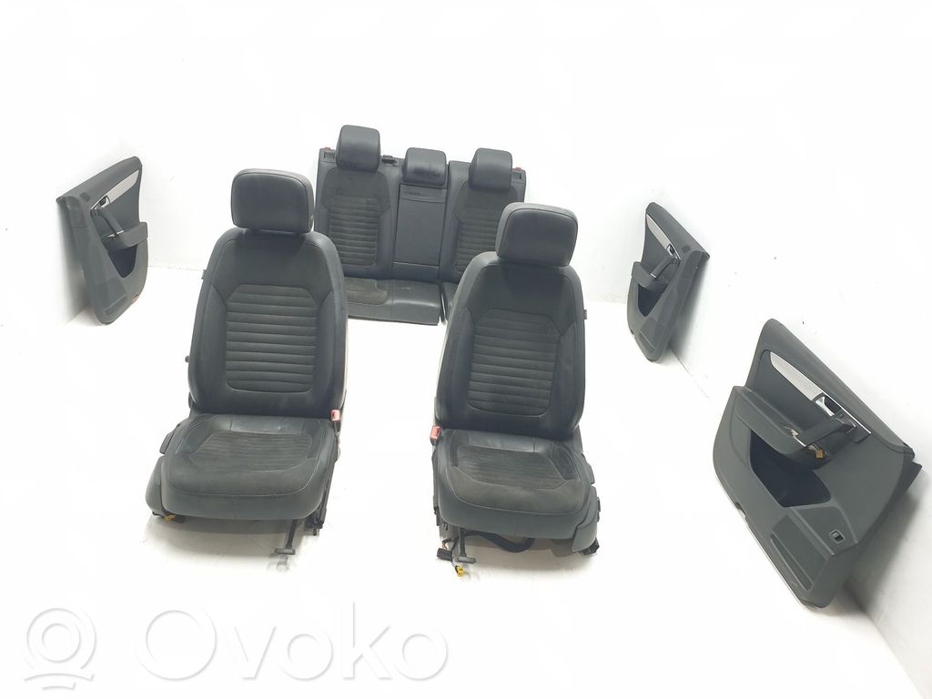 Volkswagen PASSAT B7 Set sedili