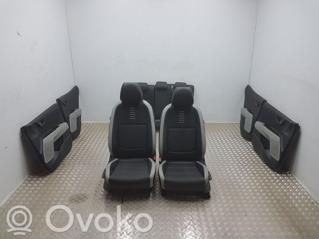 KIA Stonic Sitze komplett