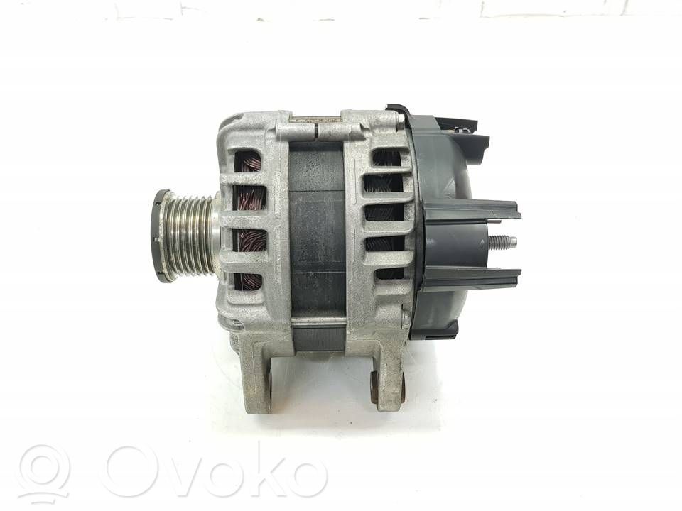 Renault Master III Alternador 