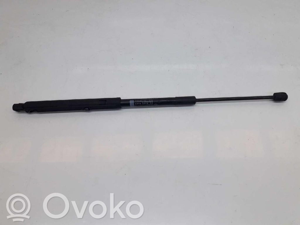 Mercedes-Benz C W205 Amortizatorius variklio dangčio 