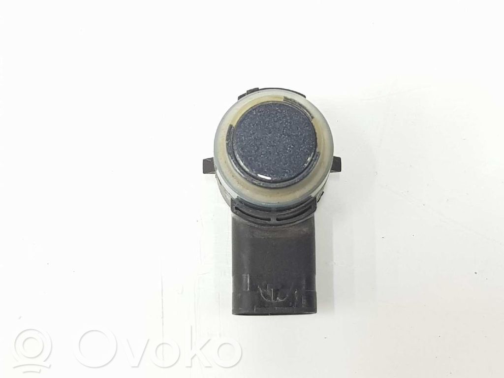 Mercedes-Benz C W205 Soporte del sensor de aparcamiento delantero (PDC) 