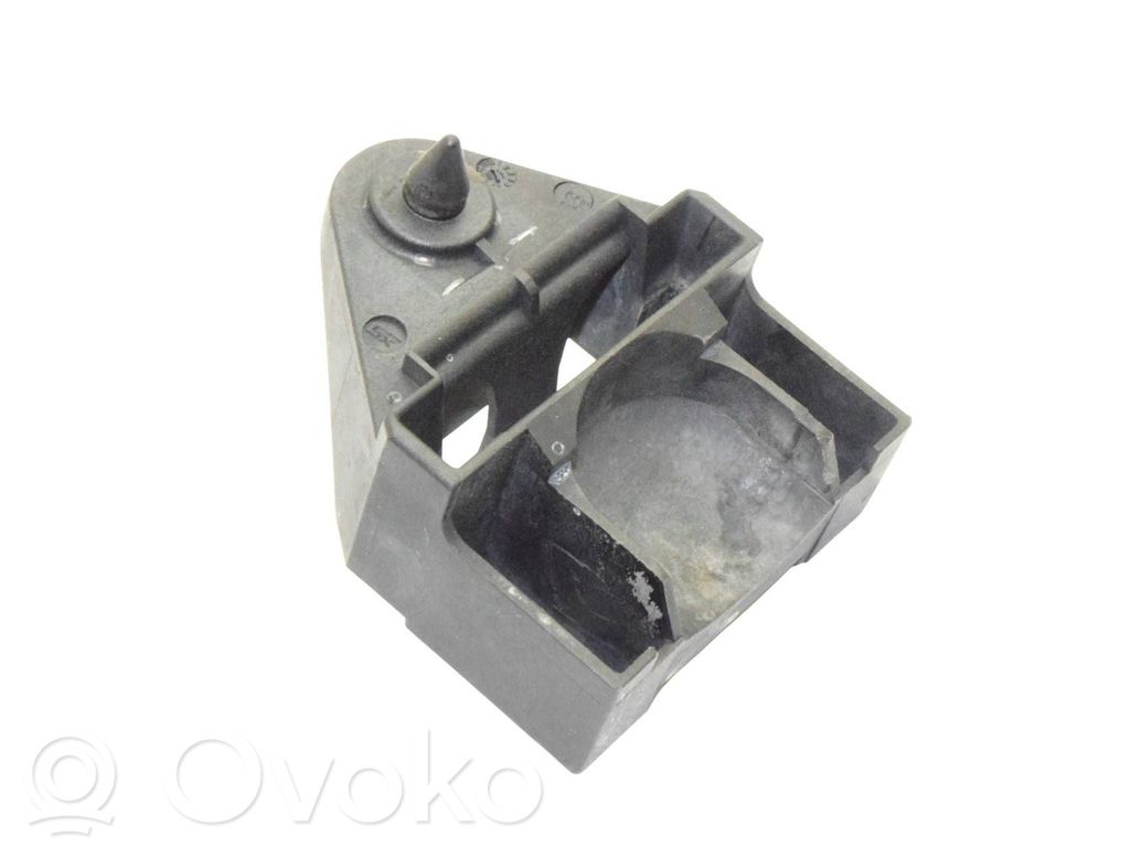 Radiator mount bracket   1723337,17111723337