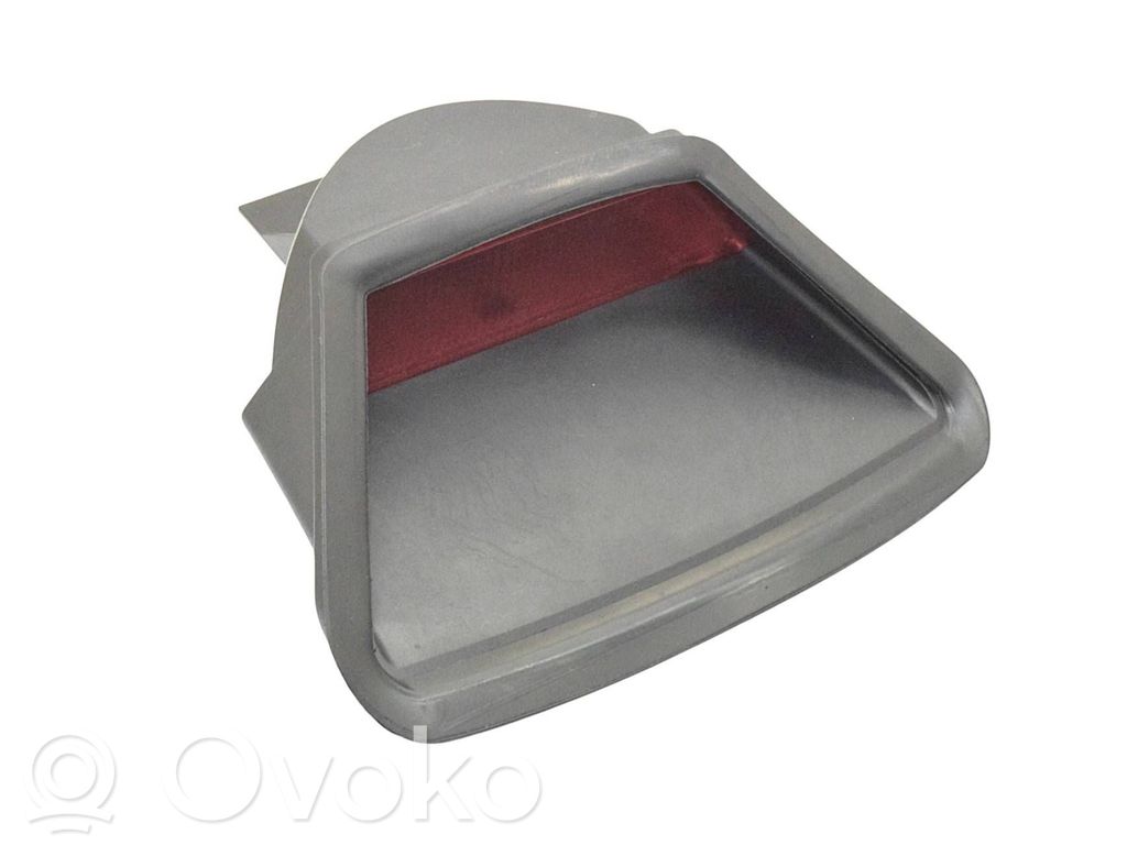 BMW 7 E38 Third/center stoplight 