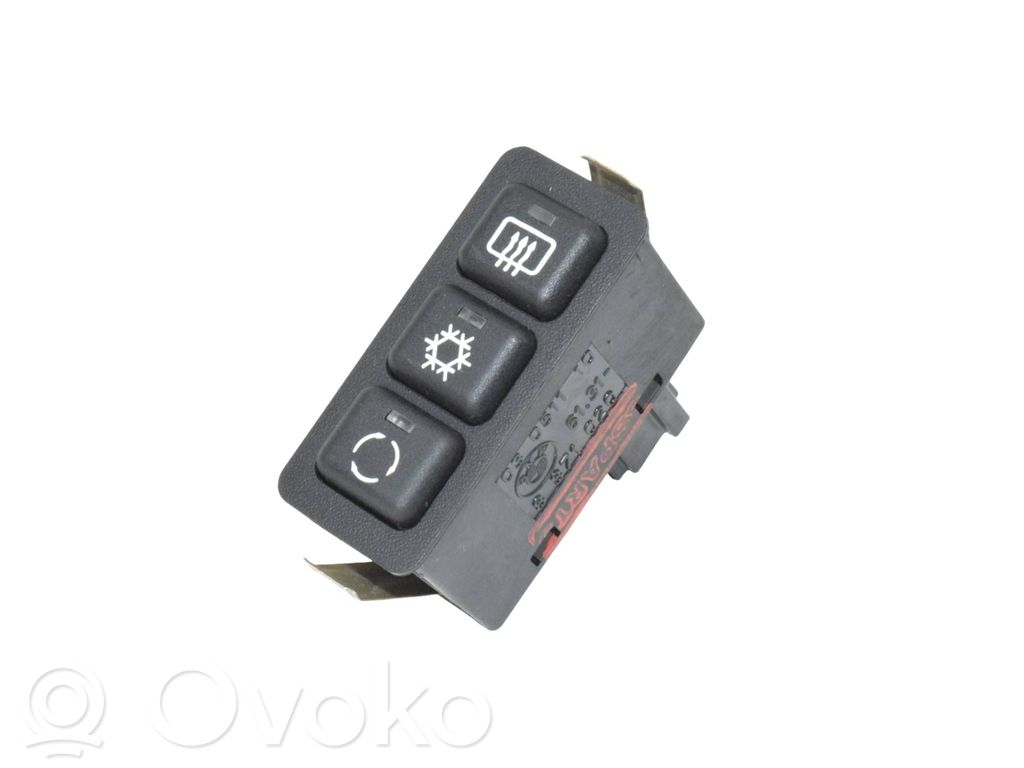BMW 3 E36 Logu elektriskās apsildes slēdzis 
