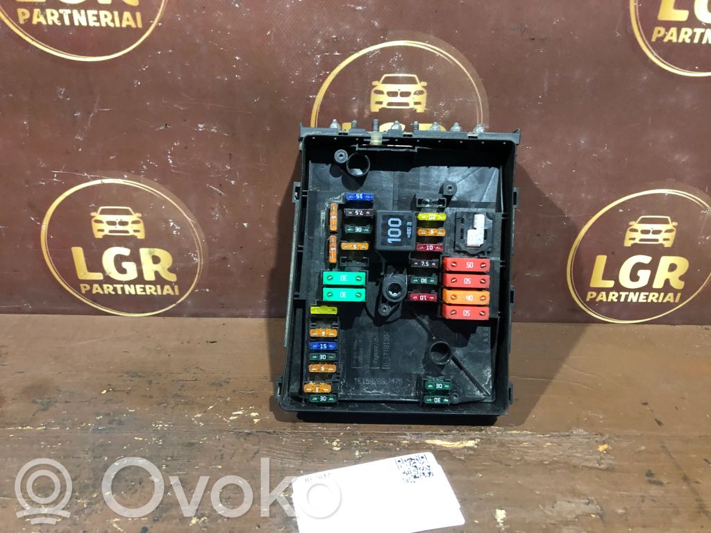 Volkswagen Touran I Modul siguranțe 