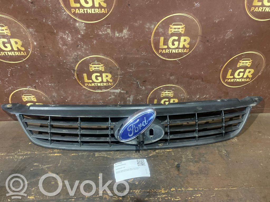 Ford Focus Etusäleikkö 