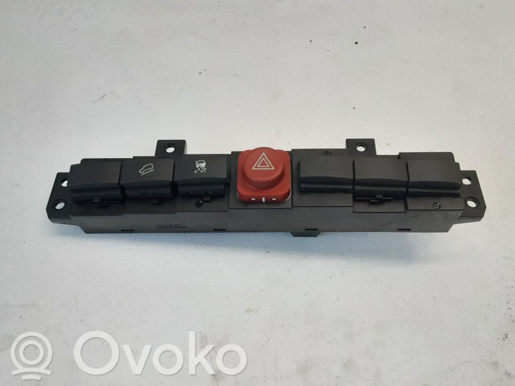 Opel Antara Hazard light switch 