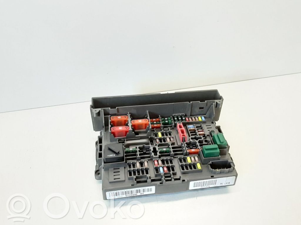 BMW 3 E90 E91 Drošinātāju bloks 