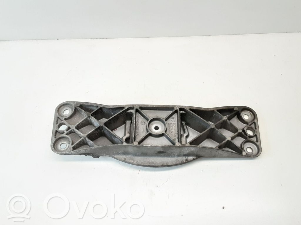 BMW 5 E60 E61 Gearbox mounting bracket 