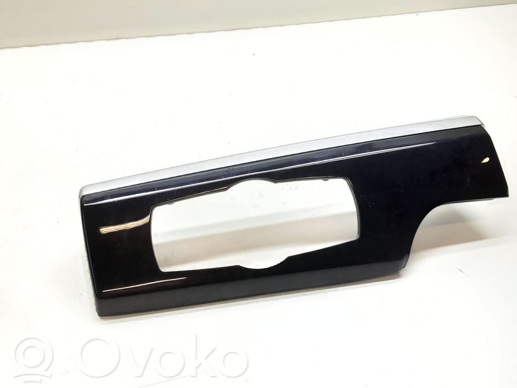BMW 7 F01 F02 F03 F04 Panelės apdaila 
