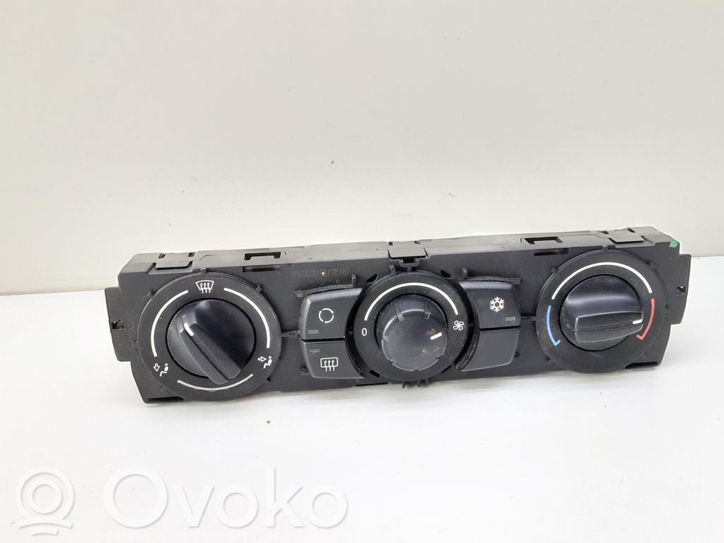 BMW 1 E81 E87 Climate control unit 