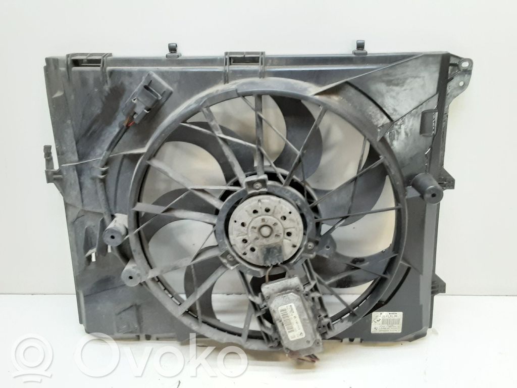 BMW 3 E90 E91 Elektrisks radiatoru ventilators 