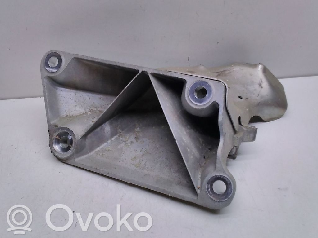 Engine mounting bracket   6765004,22116765004