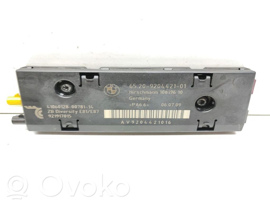BMW 1 E81 E87 Antenos stiprintuvas 