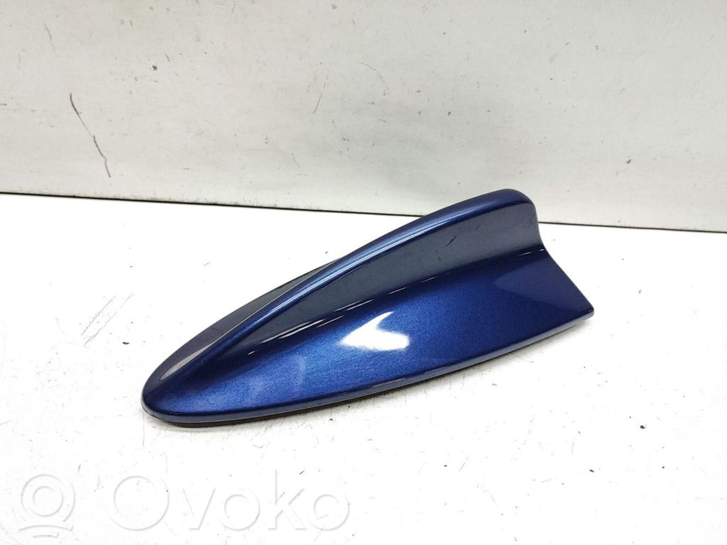 BMW 3 E92 E93 Stogo (GPS) antenos dangtelis 