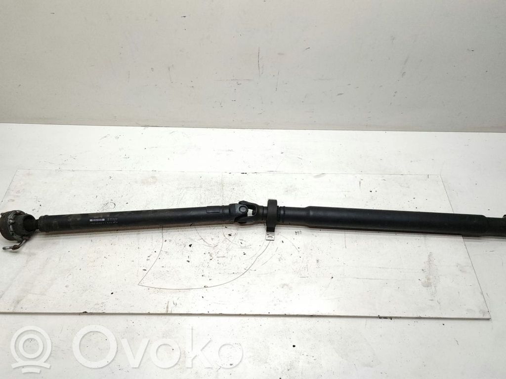 BMW 5 E60 E61 Kardanas komplekte 
