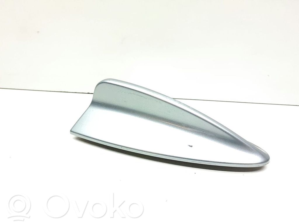 BMW 3 E90 E91 Osłona anteny dachowej GPS 