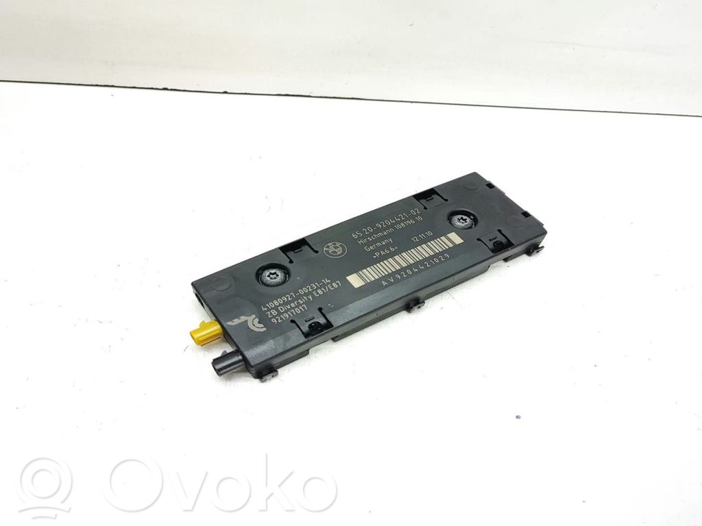 BMW 1 E81 E87 Antenos stiprintuvas 