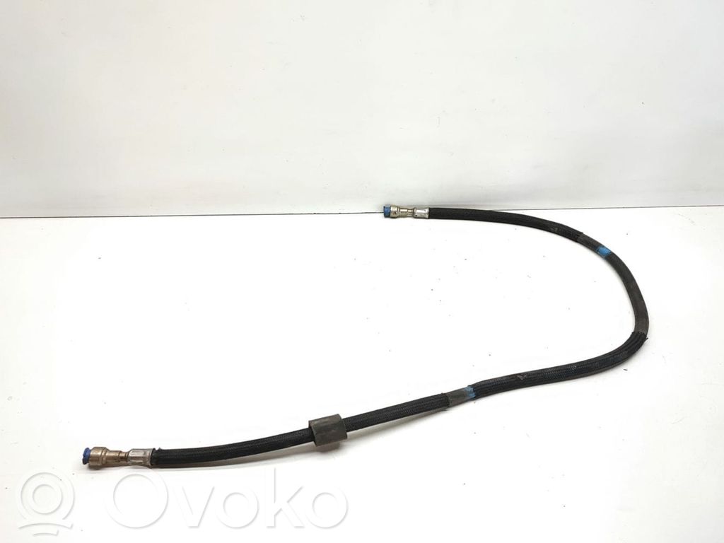 BMW 3 E90 E91 Degvielas caurulīte (-es) 