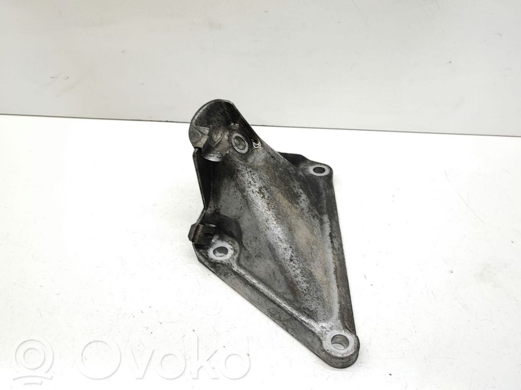 BMW 5 E60 E61 Engine mounting bracket 