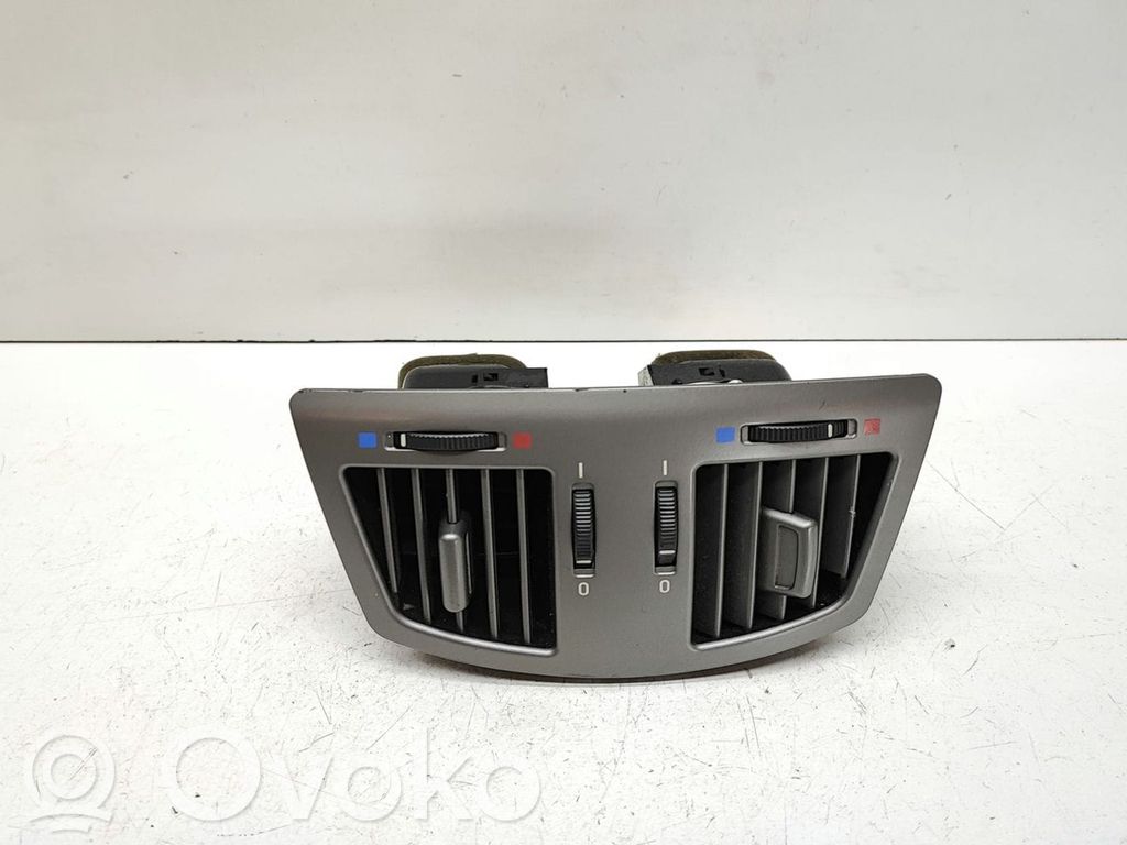 BMW 7 E65 E66 Rejilla de ventilación trasera 