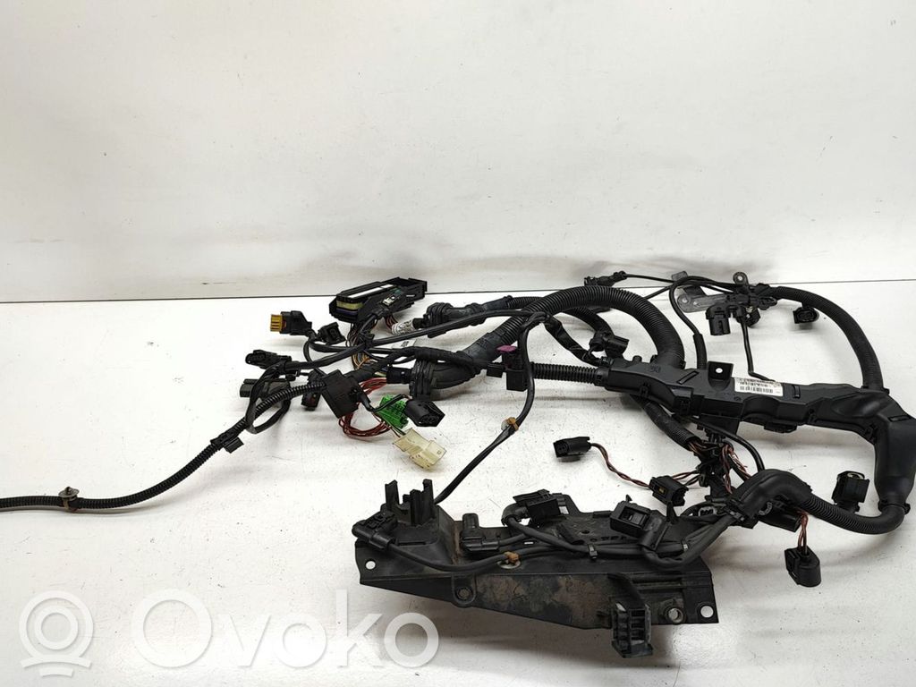 BMW 1 F20 F21 Wiązka przewodów silnika 